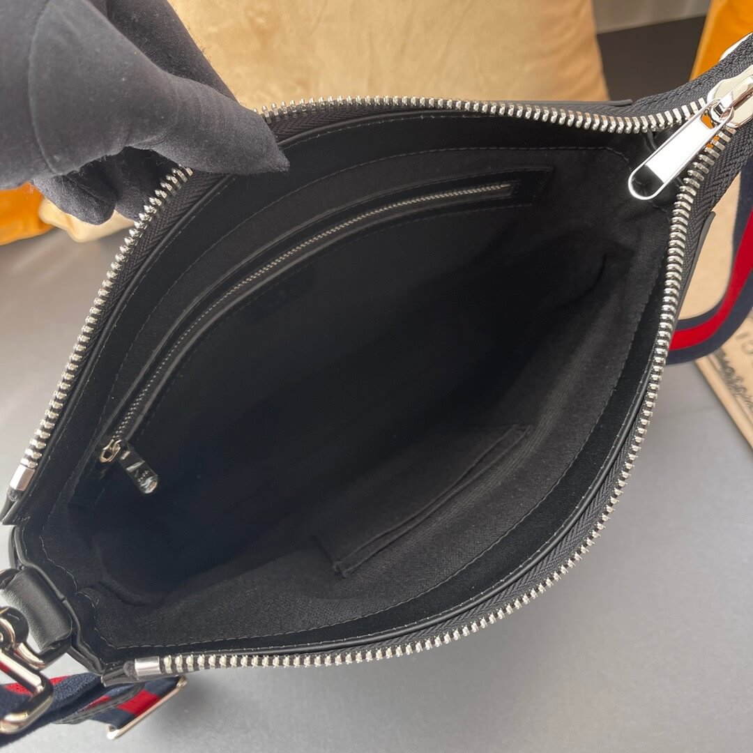 GG Medium Messenger Bag