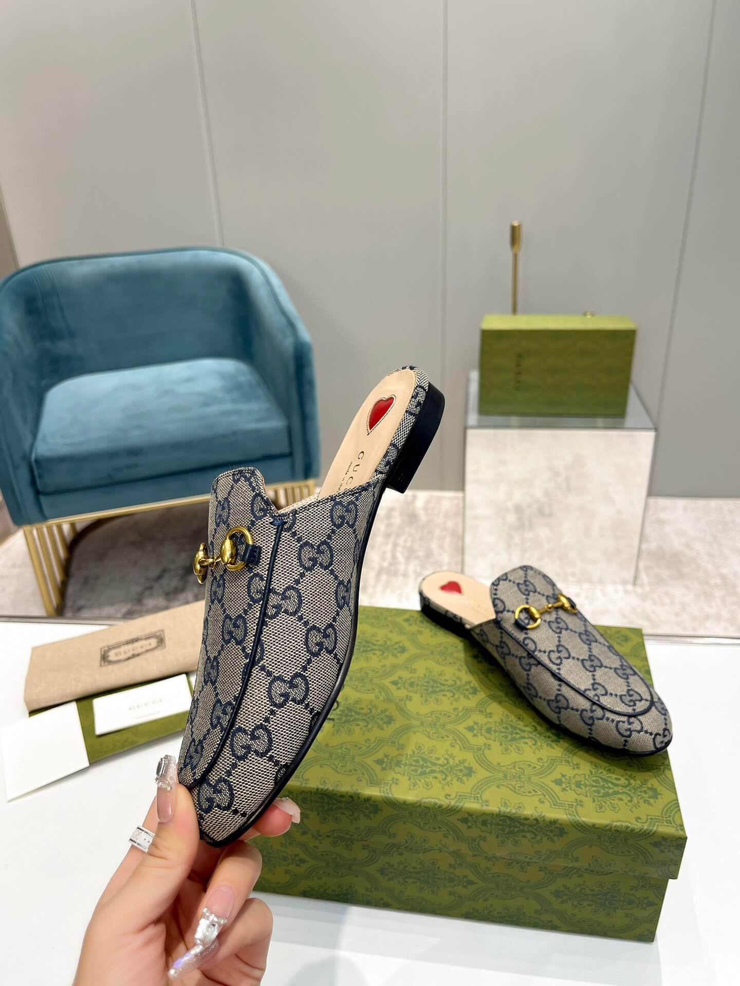 GG Slippers