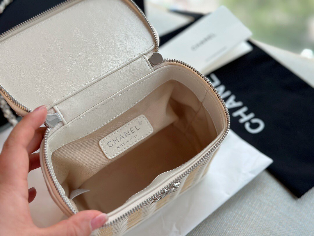 CC Vanity