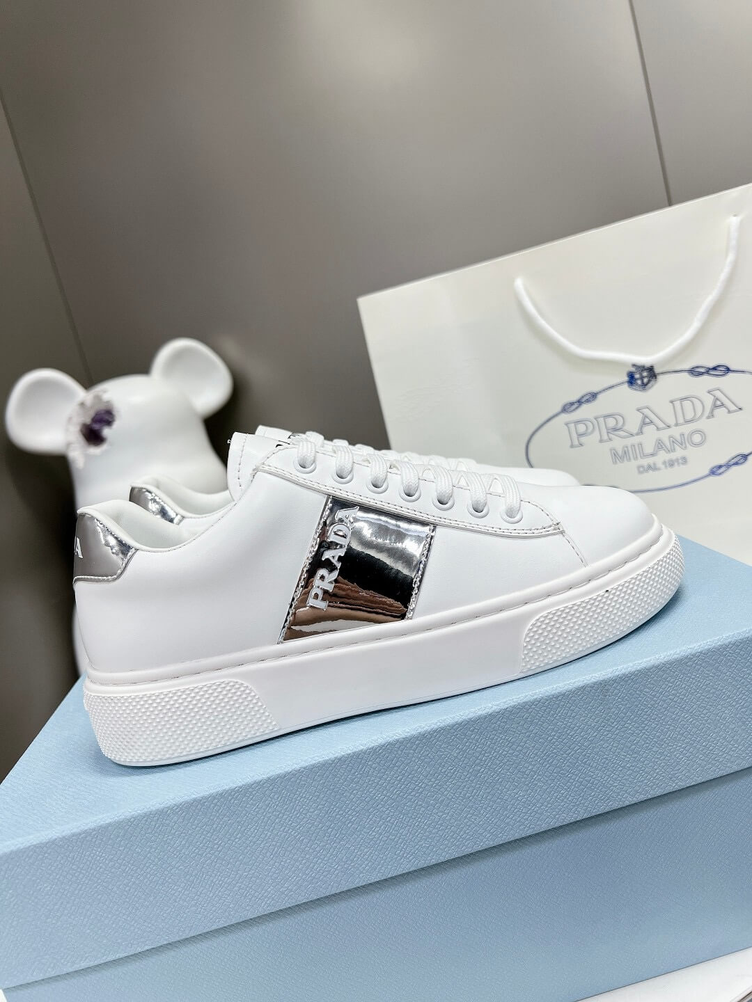PR Sneakers