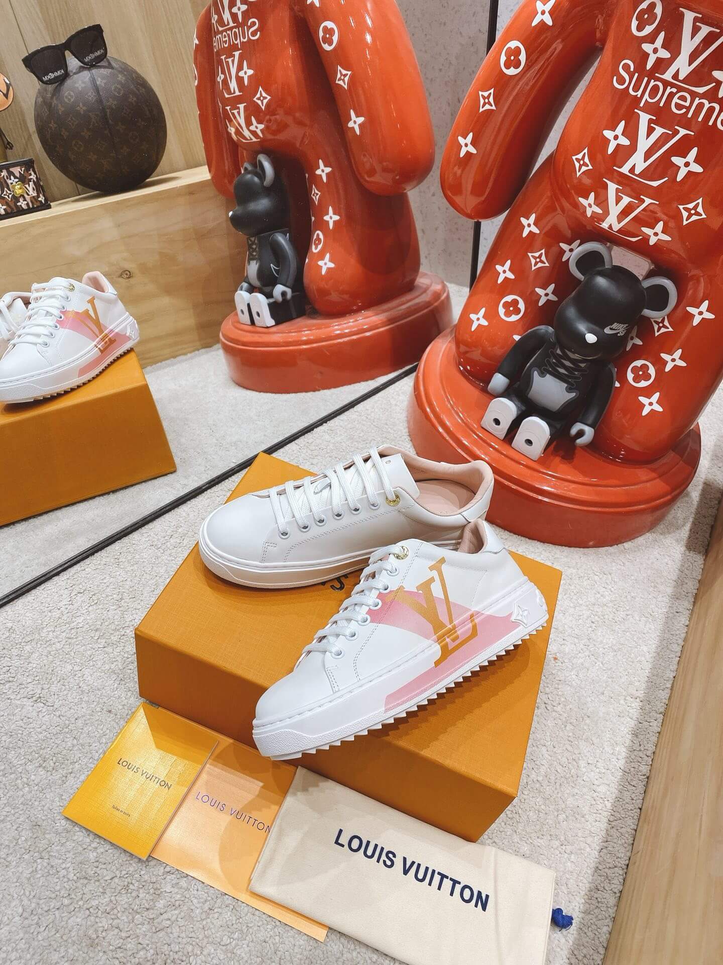 LOUIV Sneakers