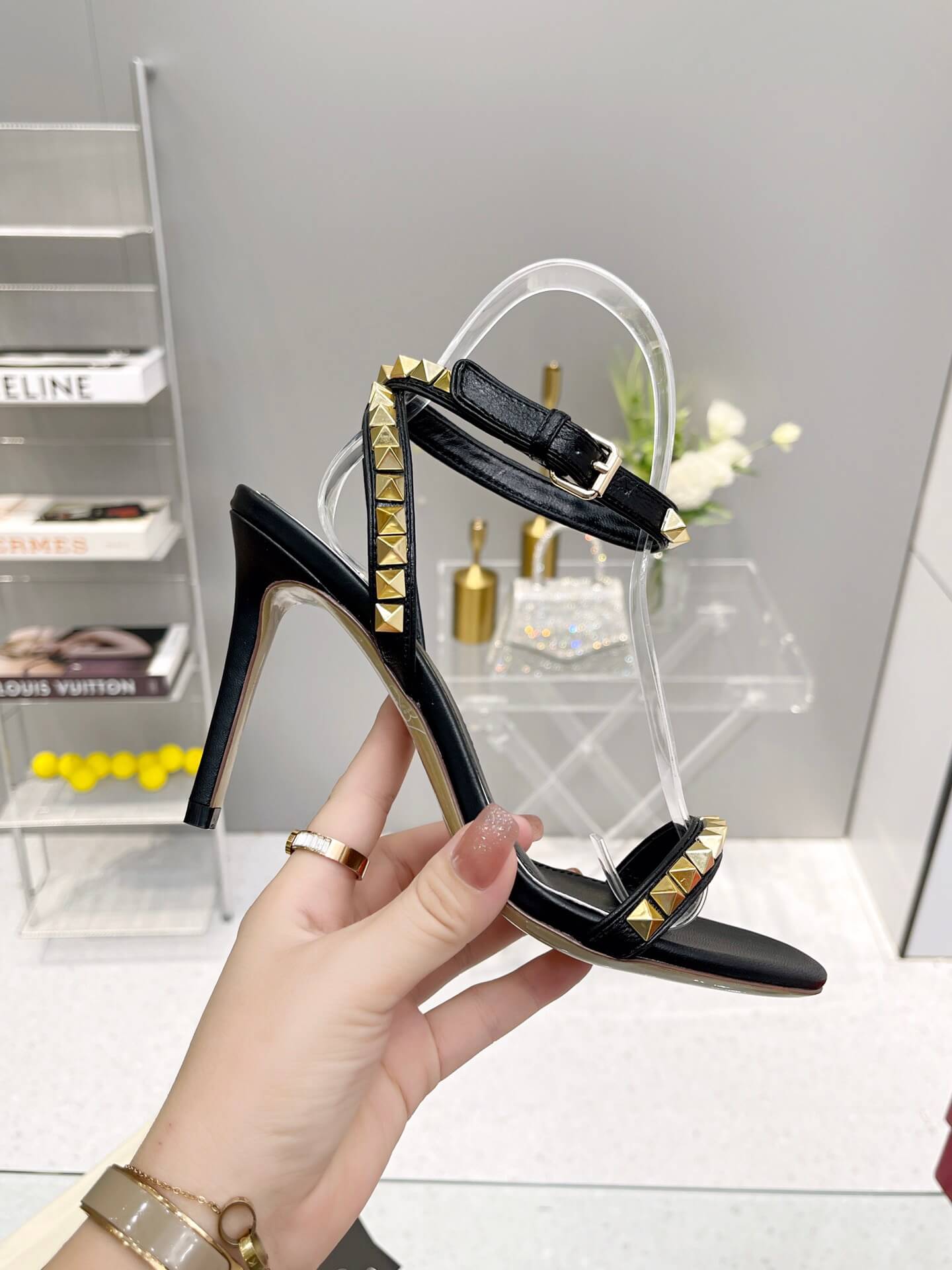 VALEN Heels