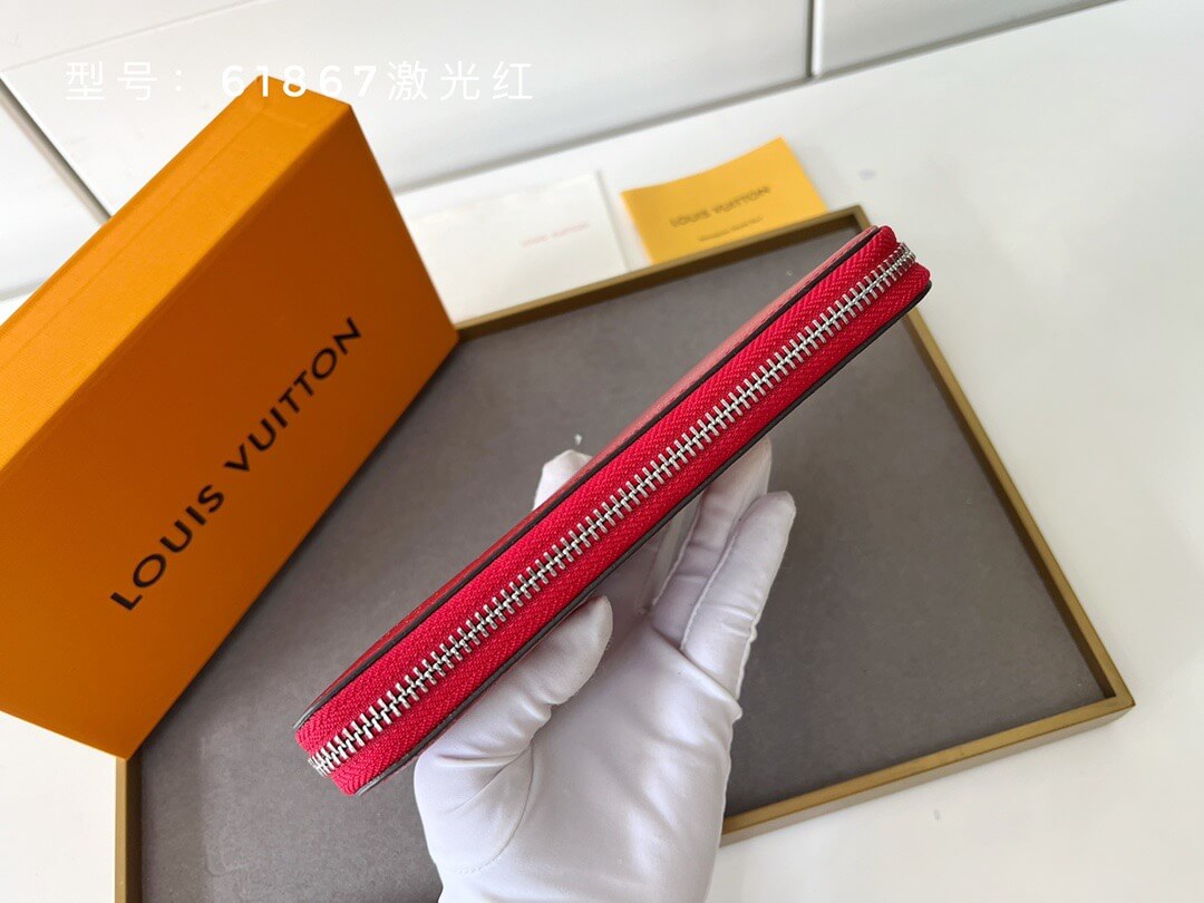 LOUIV Zippy Wallet
