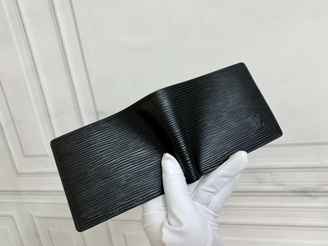 LOUIV Multiple Wallet