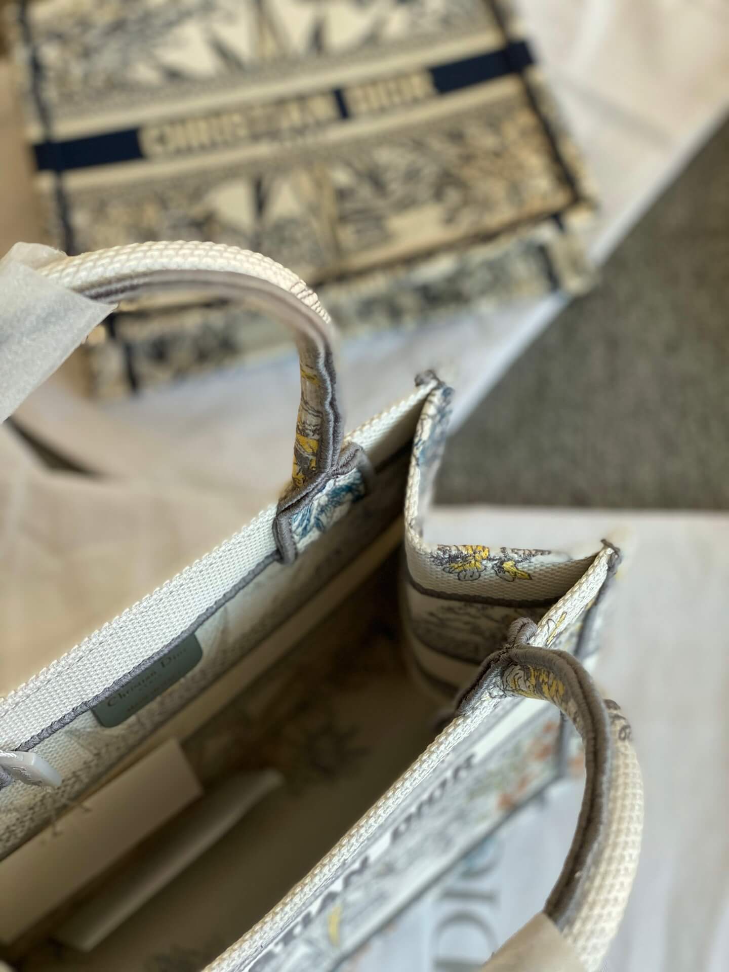 CD Booktote 25
