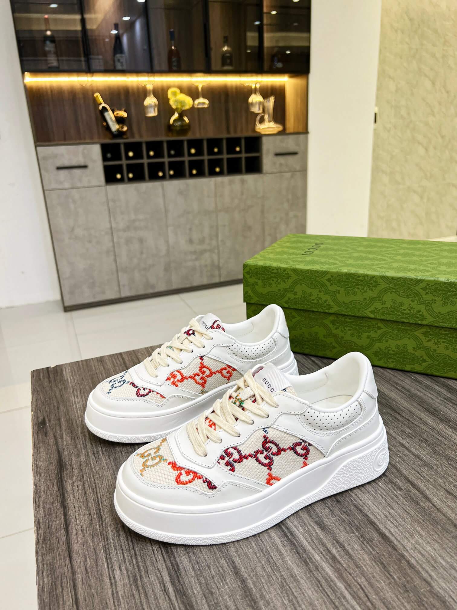 GG Sneakers