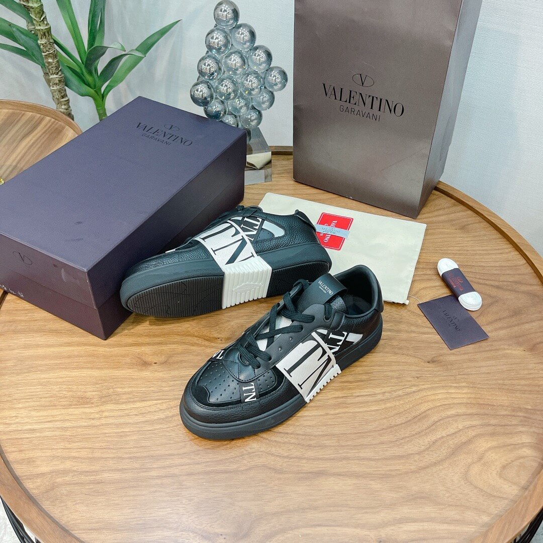 VALEN Sneakers