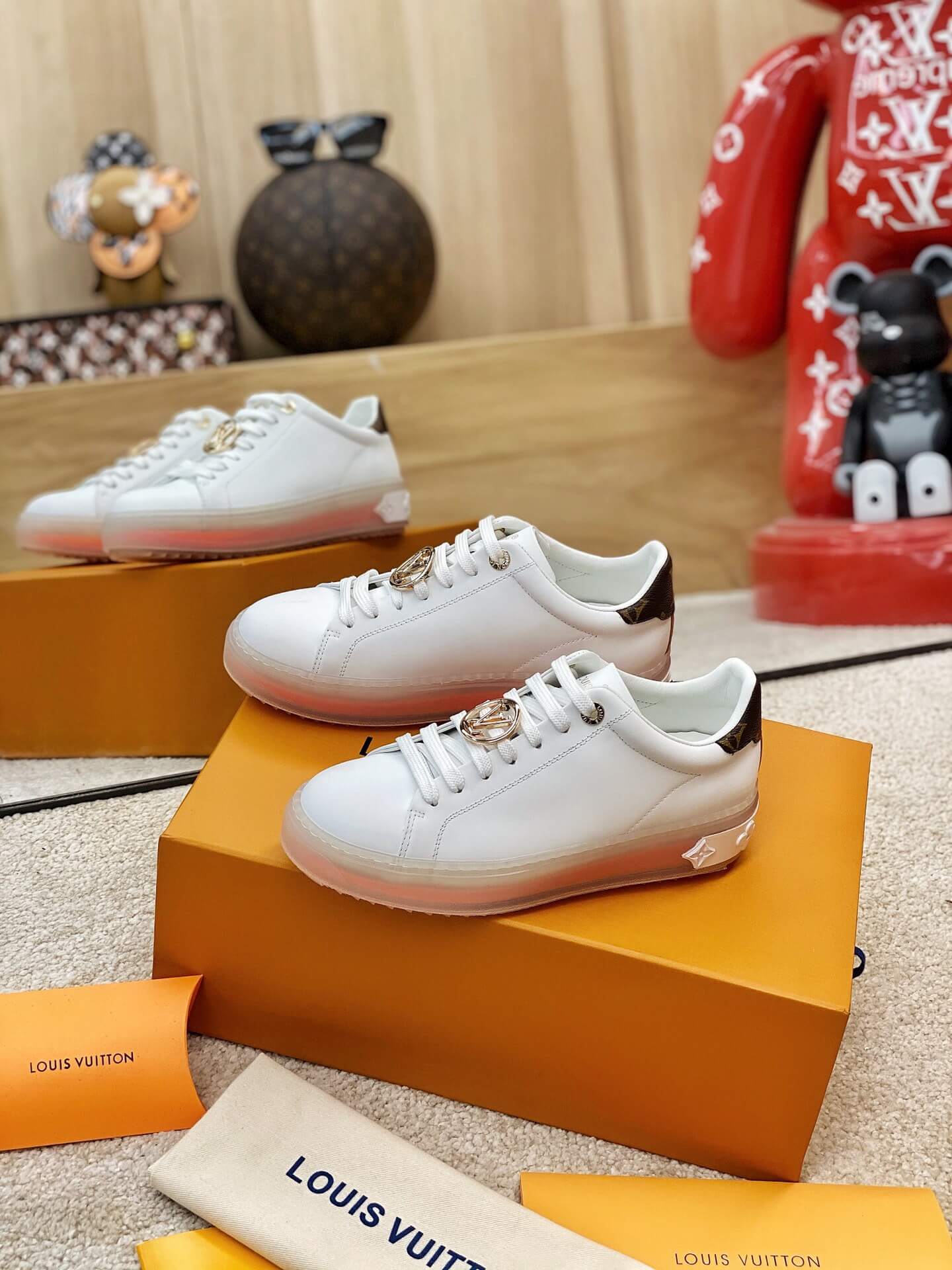 LOUIV Sneakers