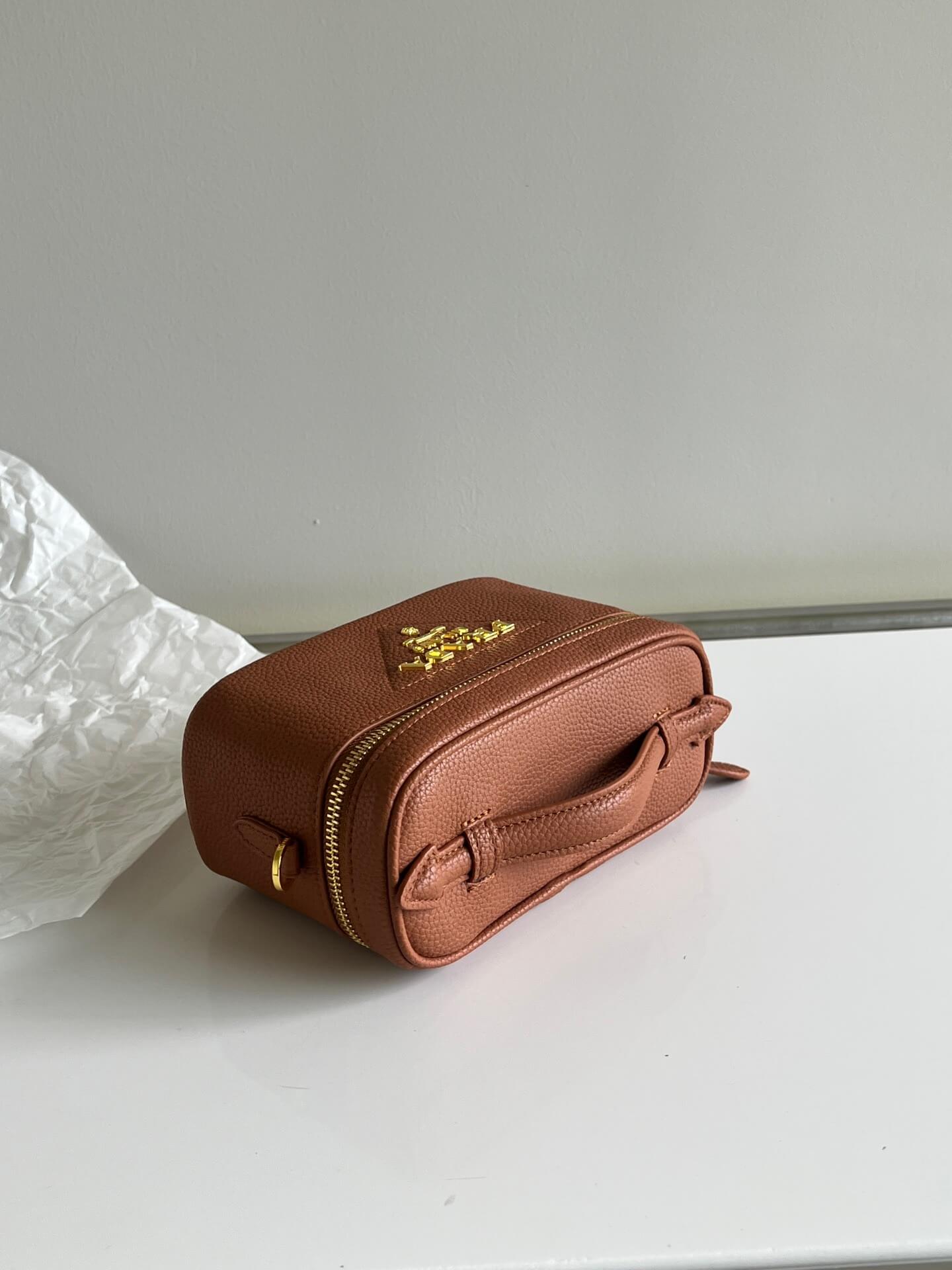 PR Vanity Case