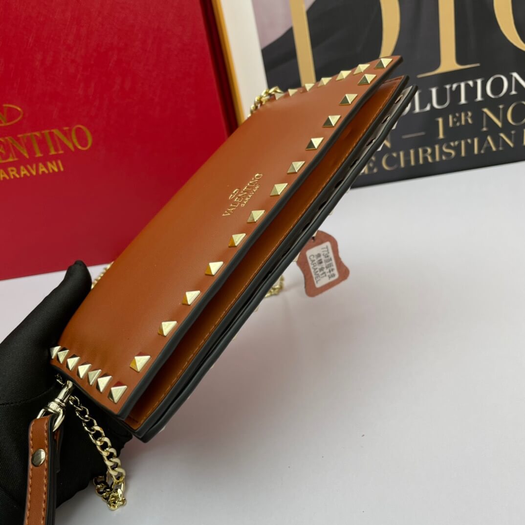 VALEN Rockstuds Clutch