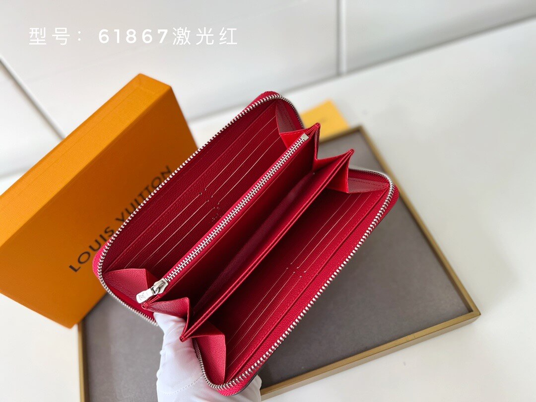 LOUIV Zippy Wallet