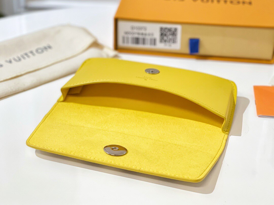LOUIV Woody Sunglasses Case