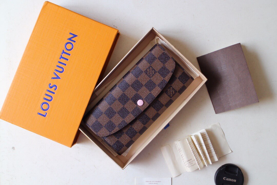 LOUIV Emilie Wallet