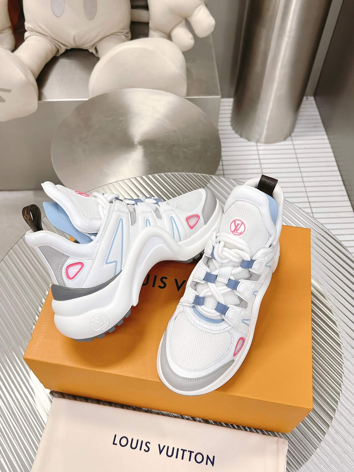 LOUIV Archlight Sneakers