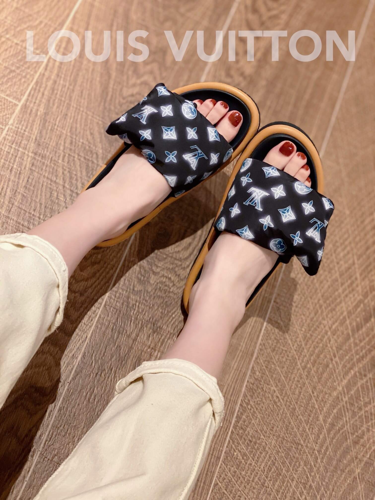 LOUIV Puffer Slides