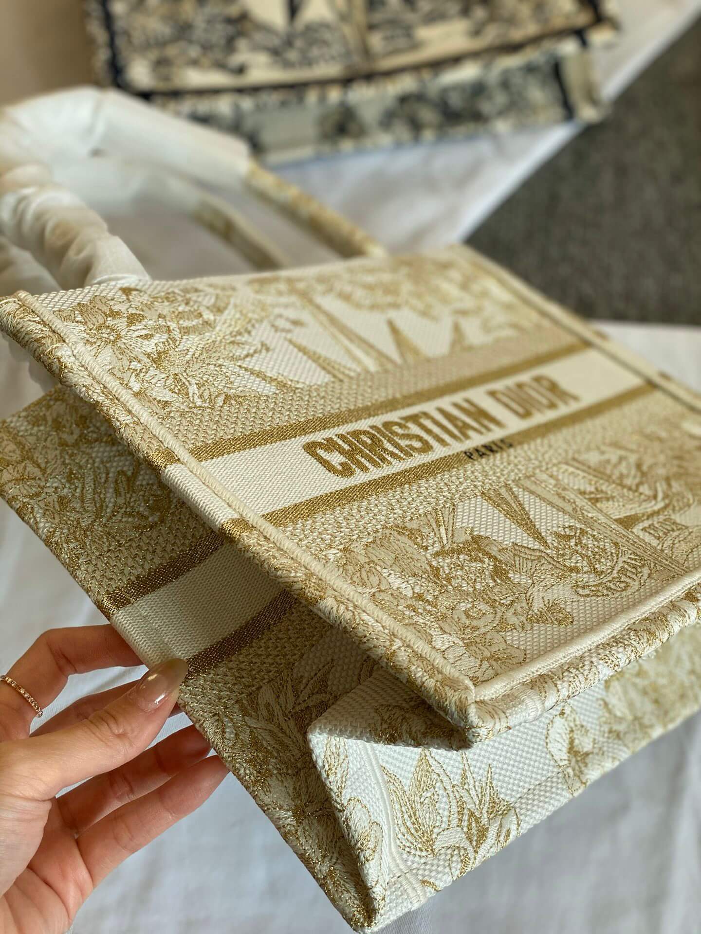 CD Booktote 25