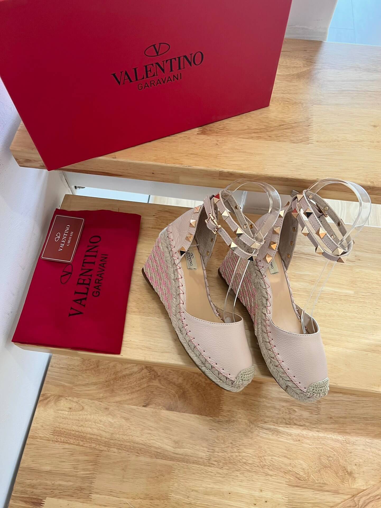 VALEN Wedges
