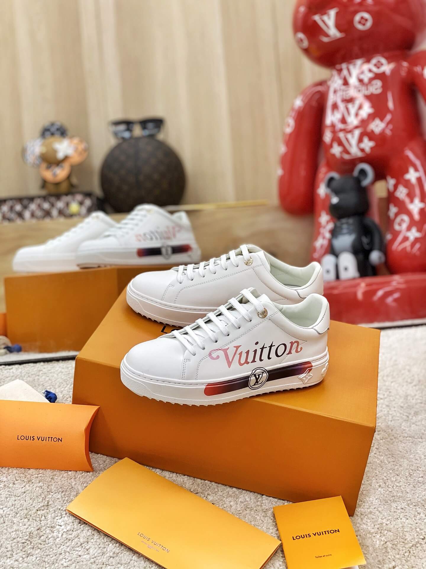 LOUIV Sneakers
