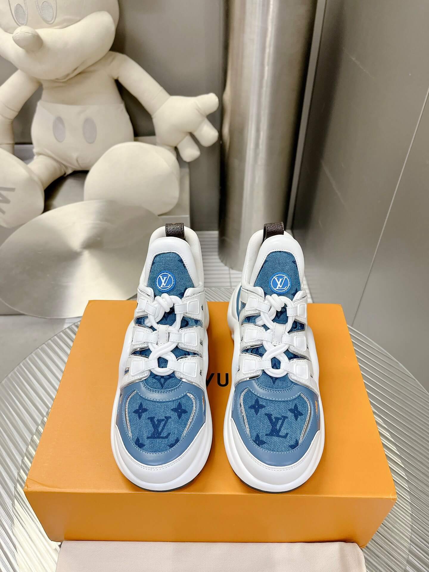 LOUIV Archlight Sneakers