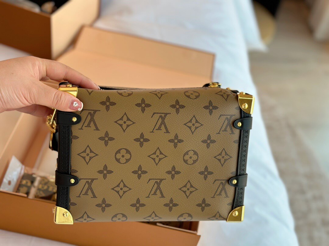 LOUIV Soft Trunk