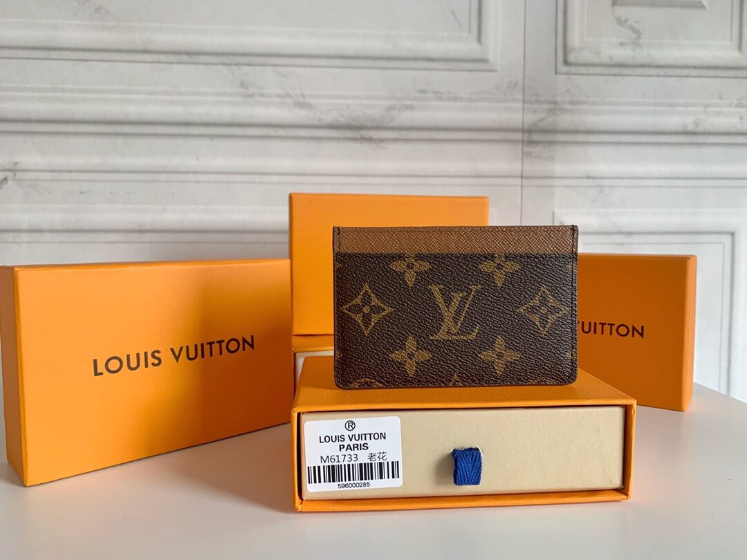 LOUIV Card Holder
