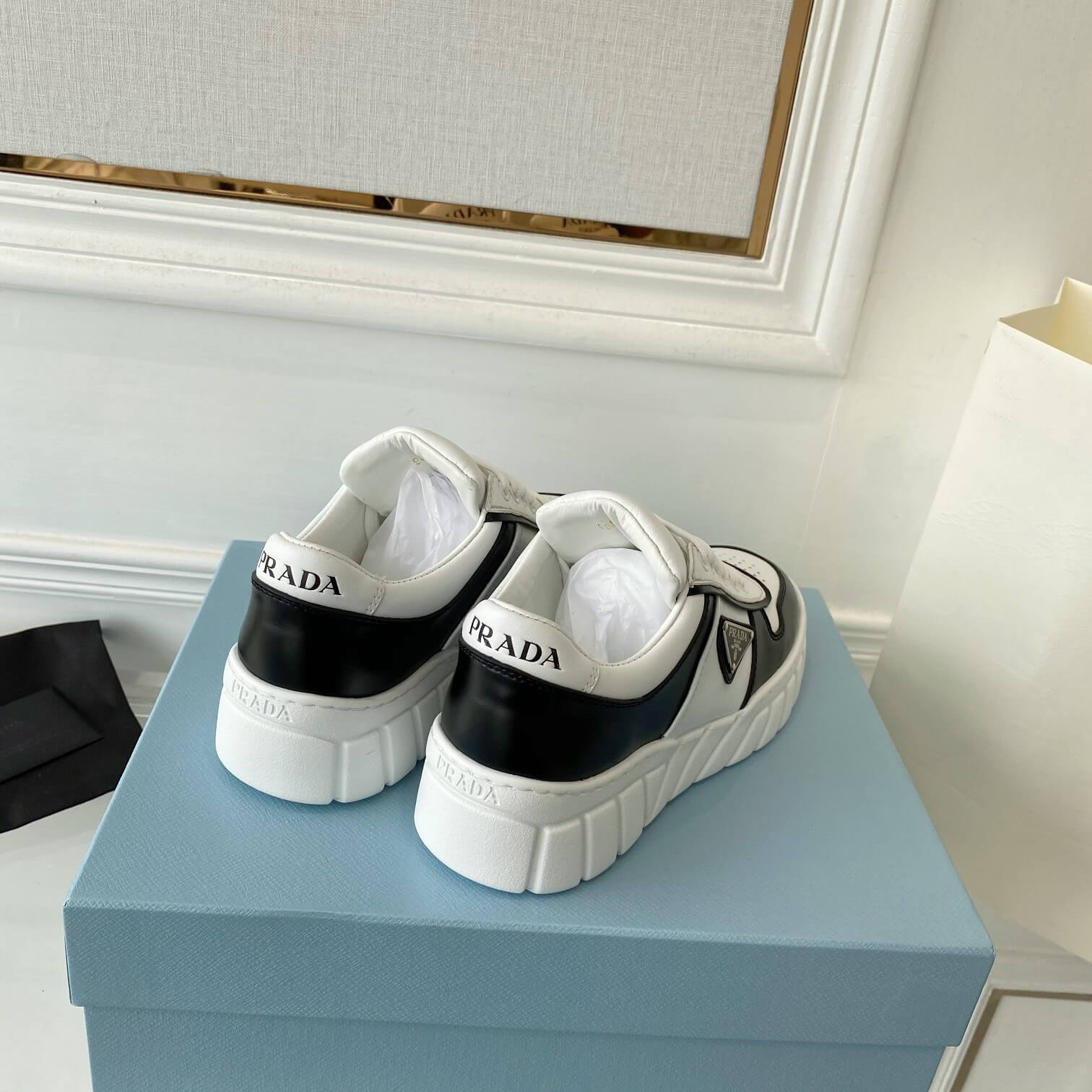 PR Sneakers