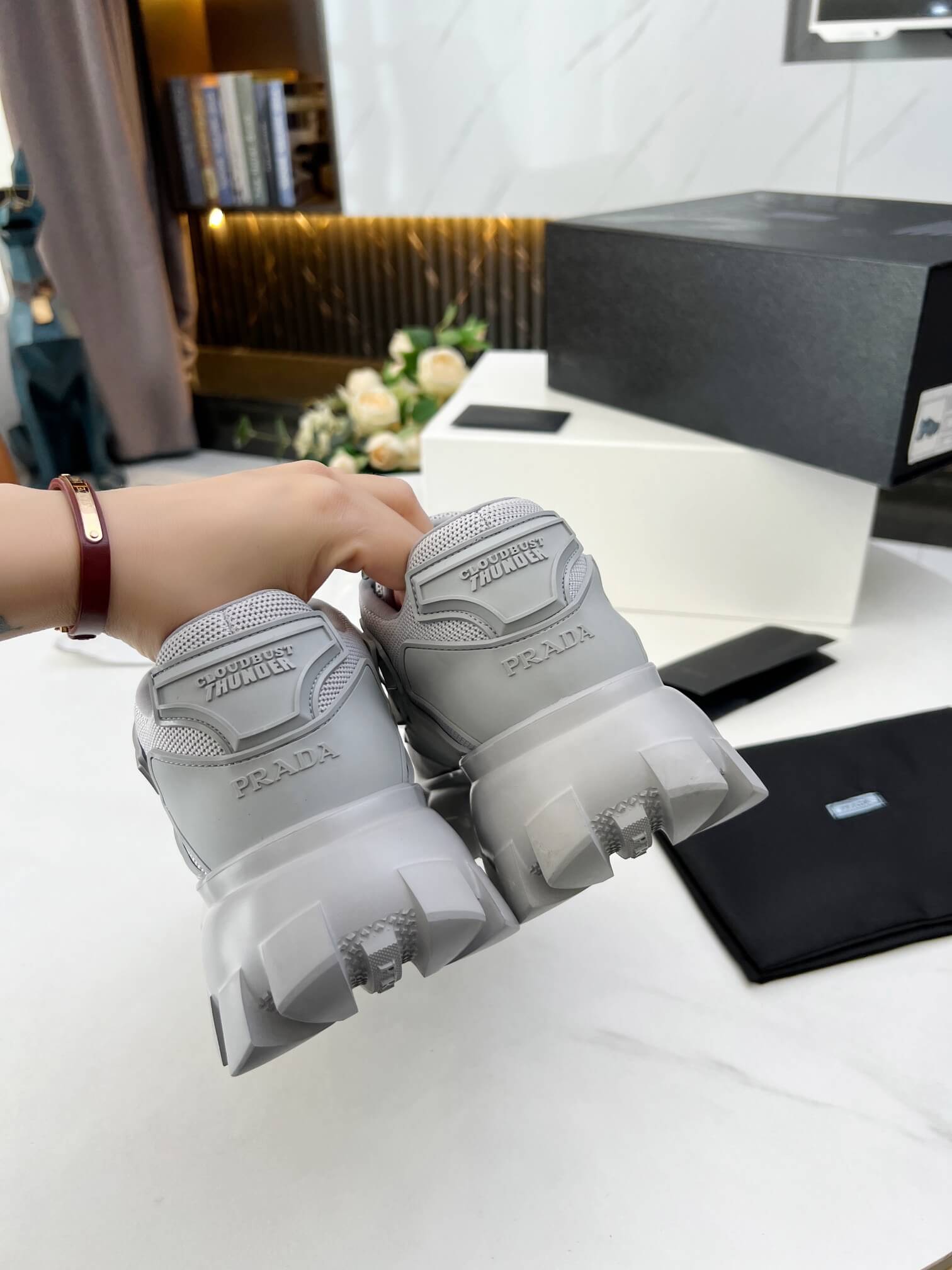 PR Sneakers