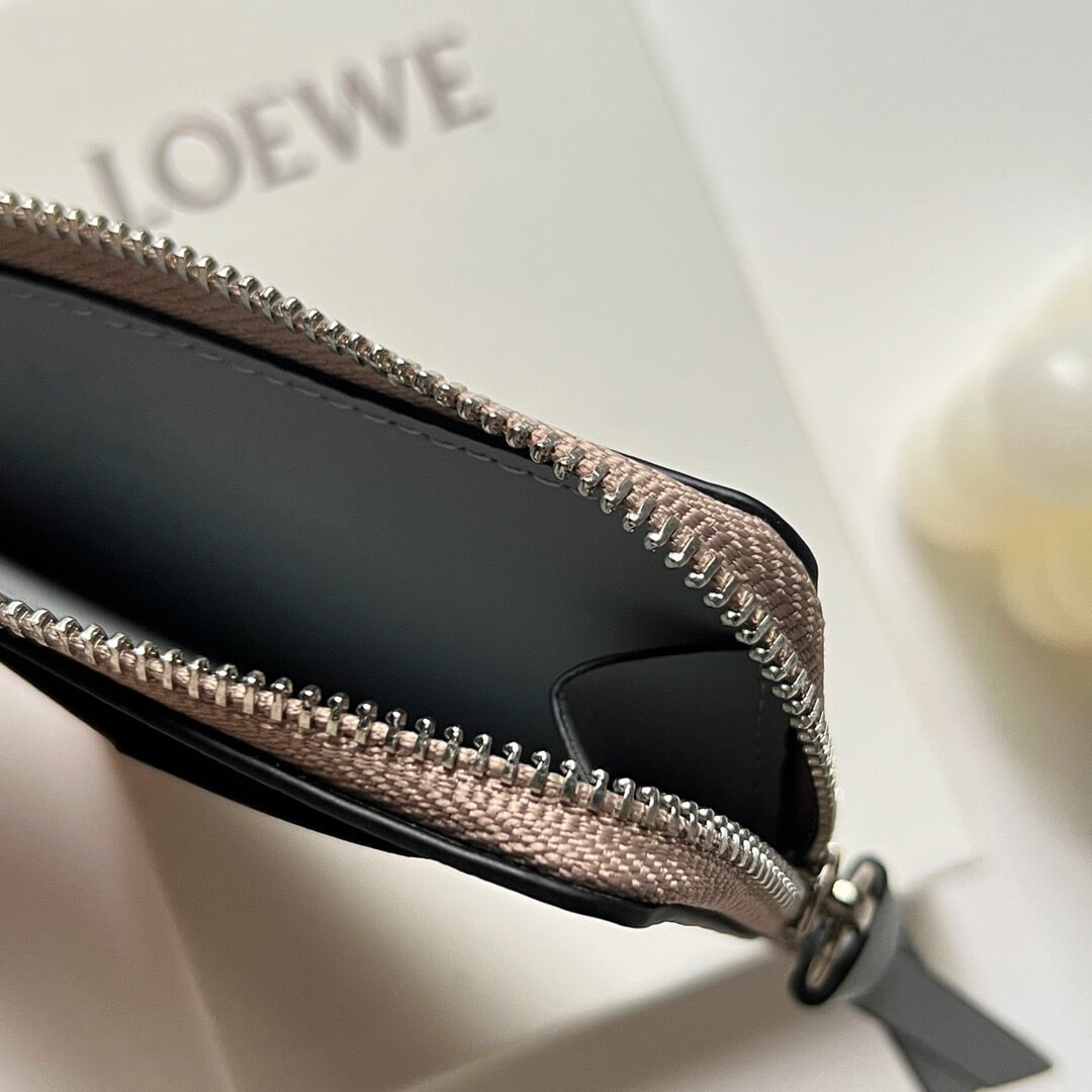 LOEW Card Holder