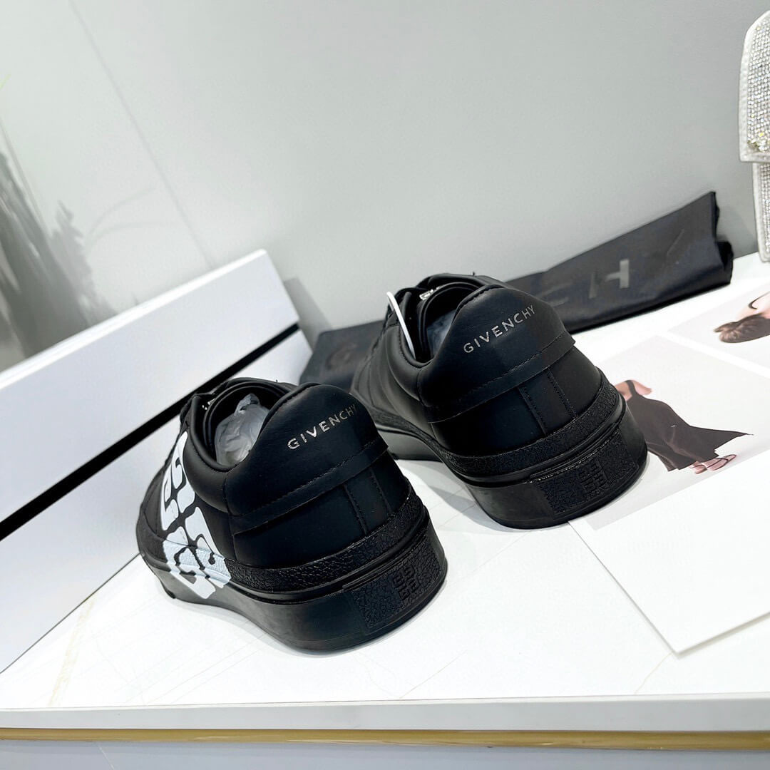 GVC Sneakers