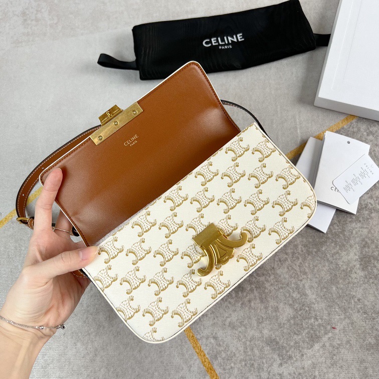 CEL Triomphe Hobo
