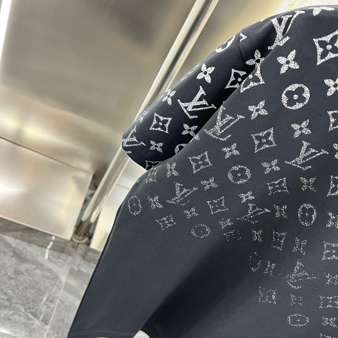 LOUIV Tee