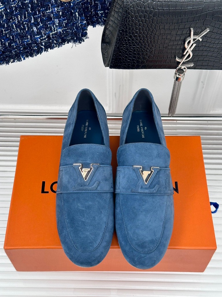 LOUIV Loafers
