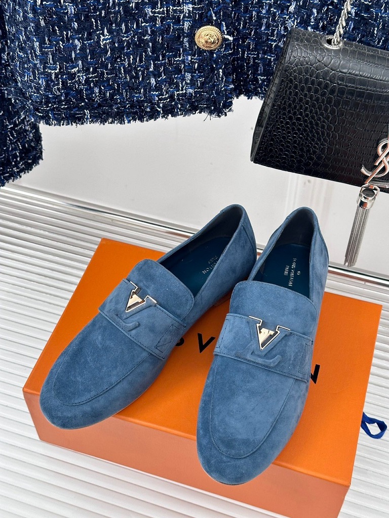 LOUIV Loafers