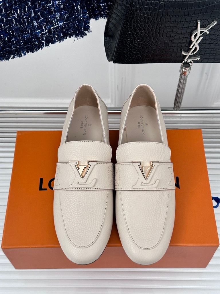 LOUIV Loafers