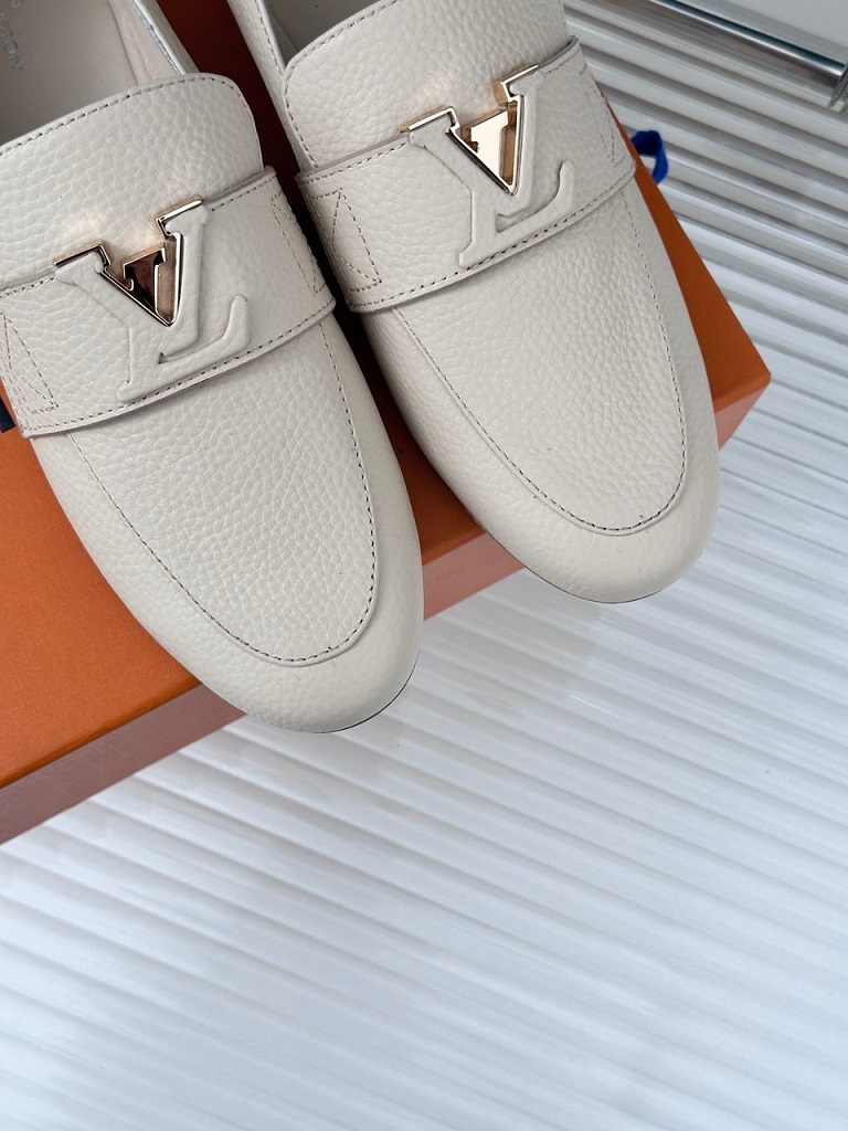 LOUIV Loafers