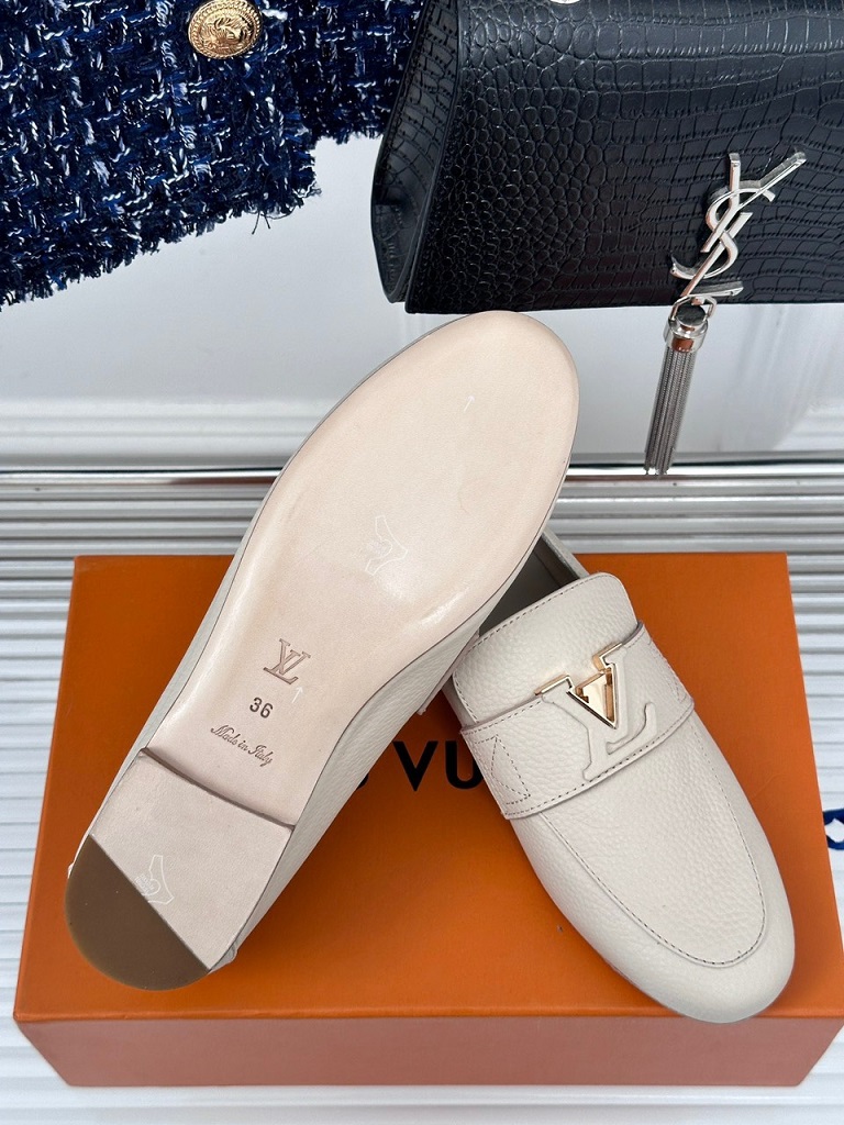 LOUIV Loafers