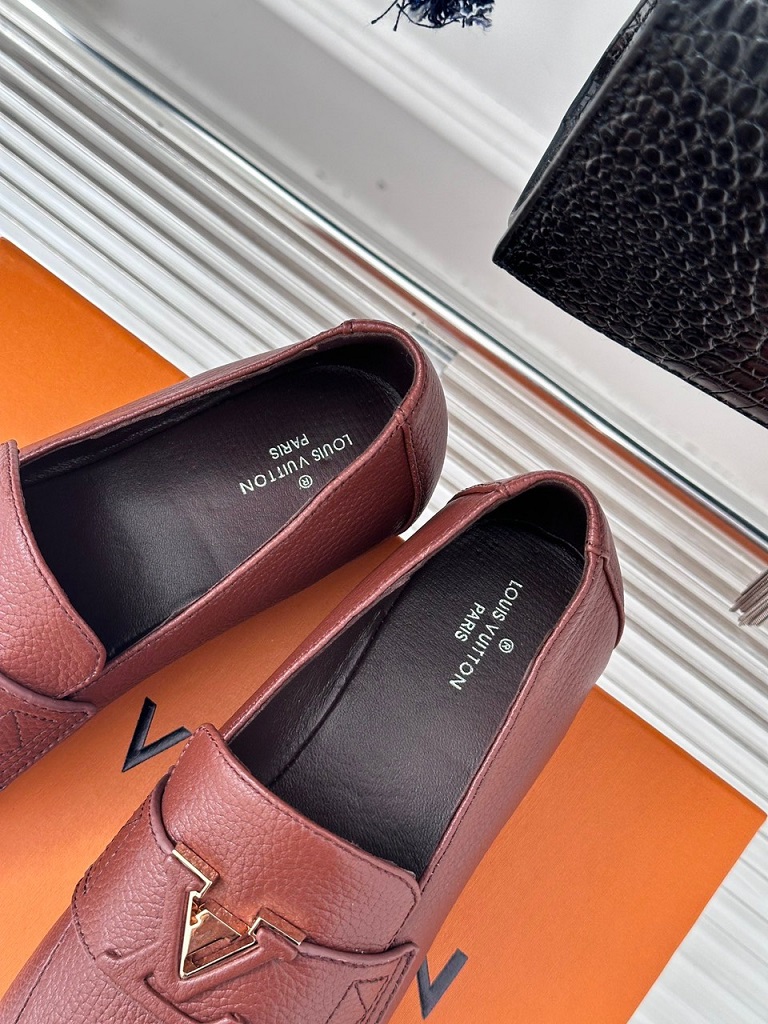 LOUIV Loafers