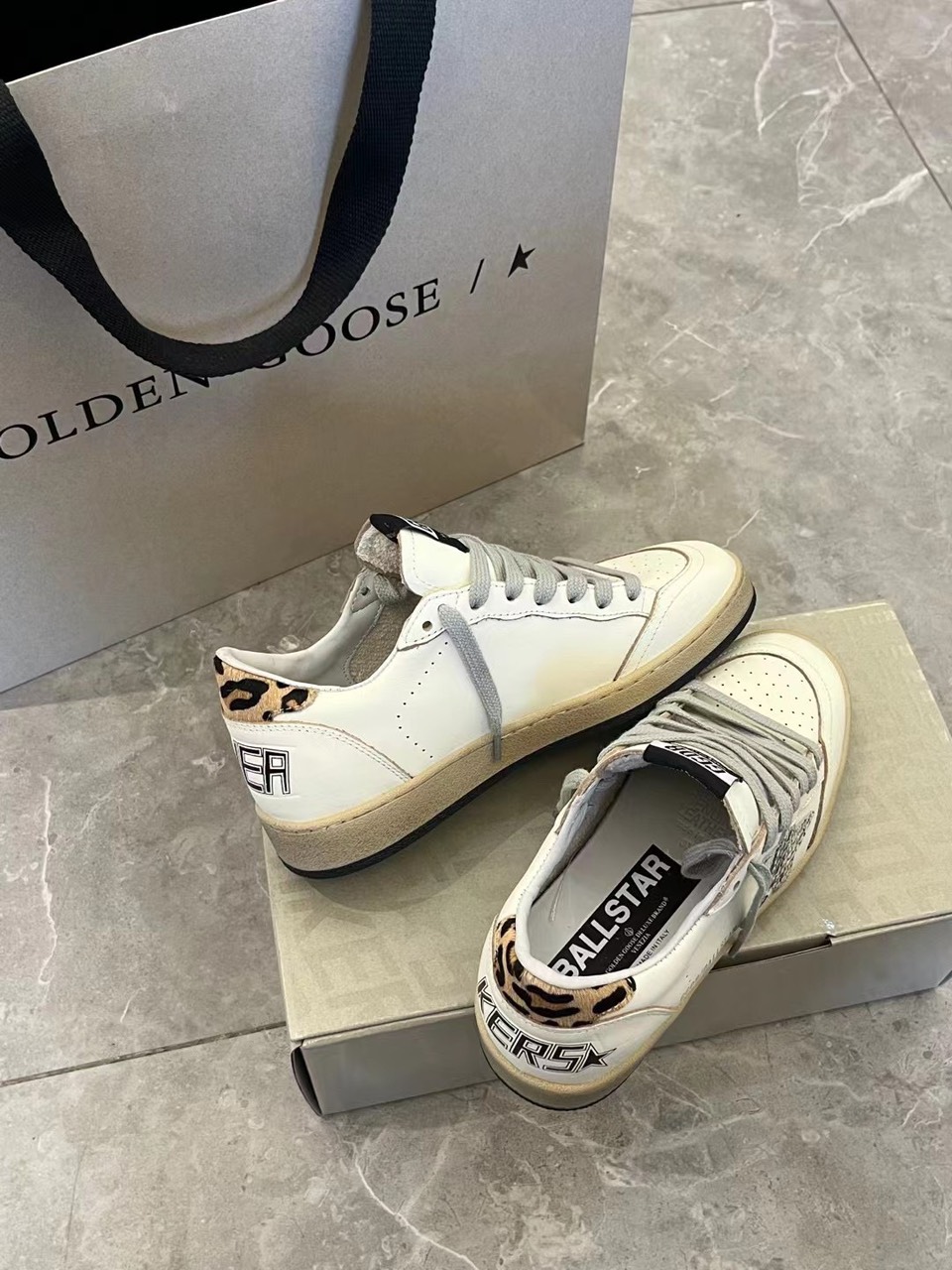 Golden Goose Sneakers
