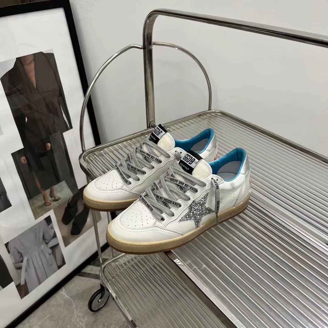 Golden Goose Sneakers