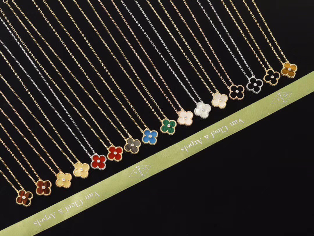VCA Necklace