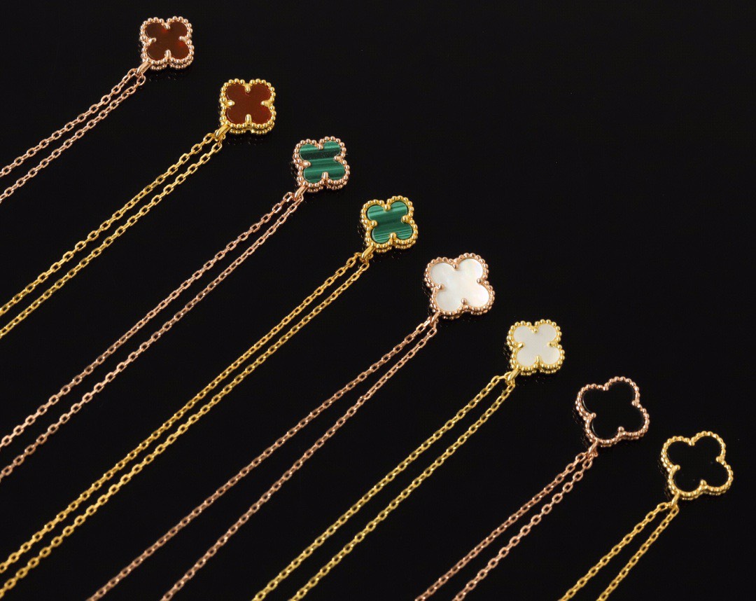 VCA Necklace