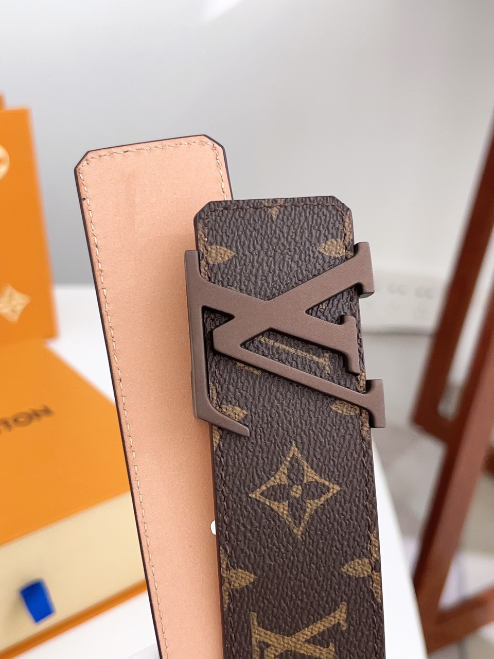 LOUIV Men Belt