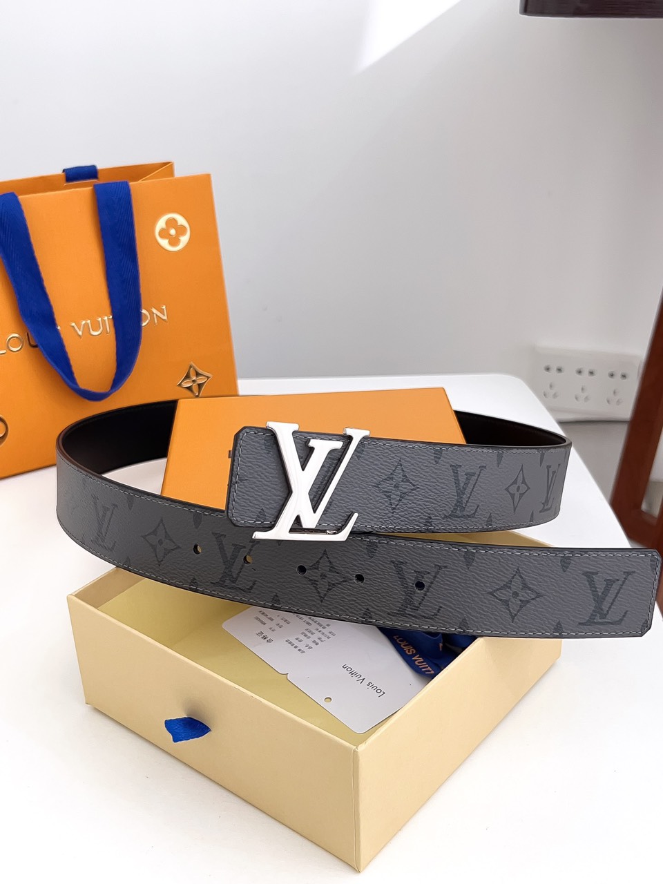 LOUIV Men Belt