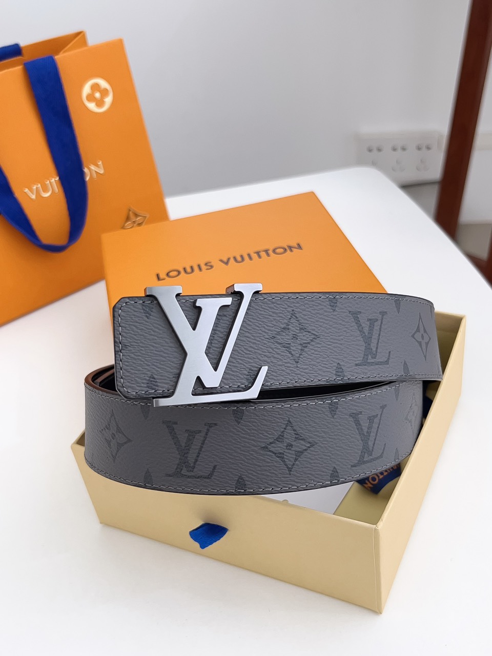 LOUIV Men Belt