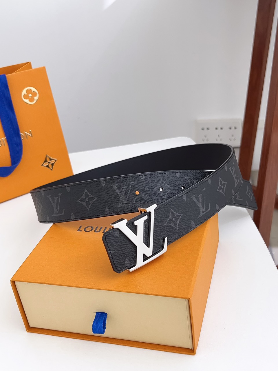LOUIV Men Belt