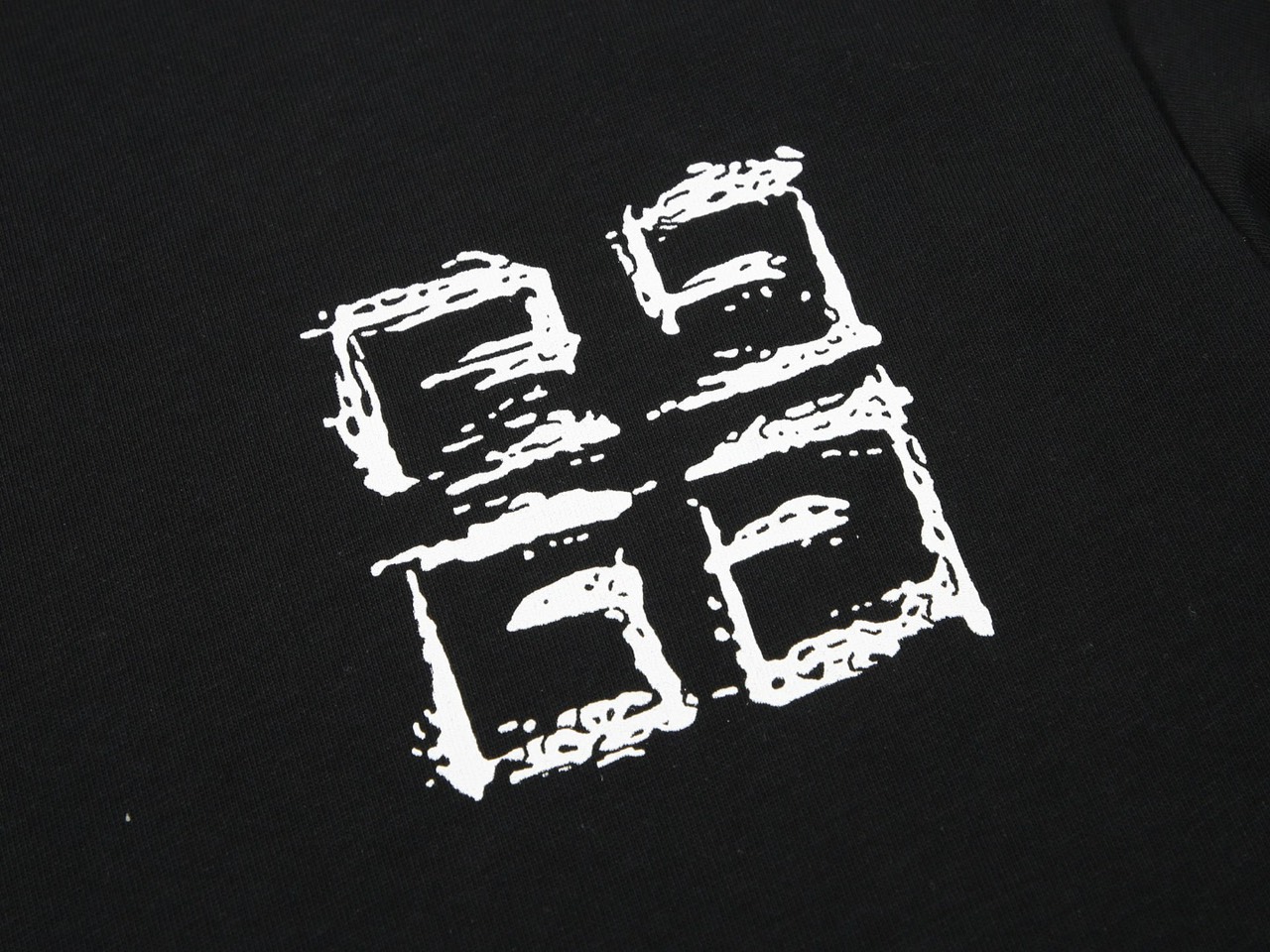 PR Tee