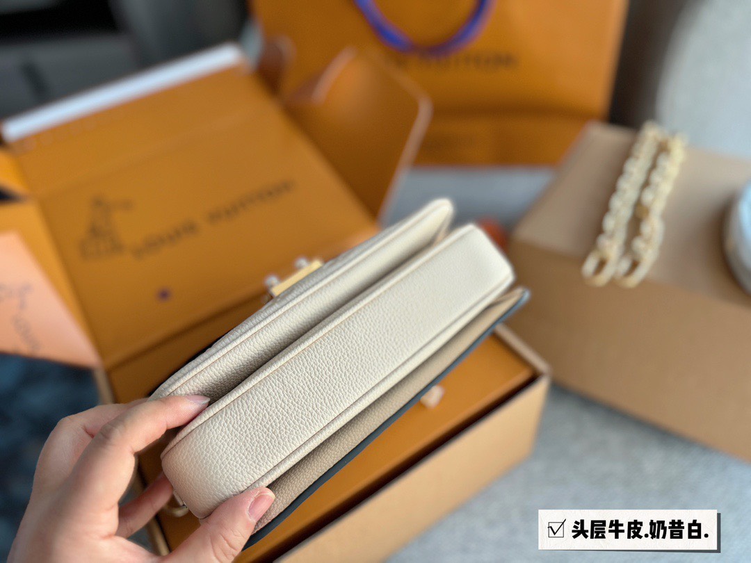 LOUIV Metis East West