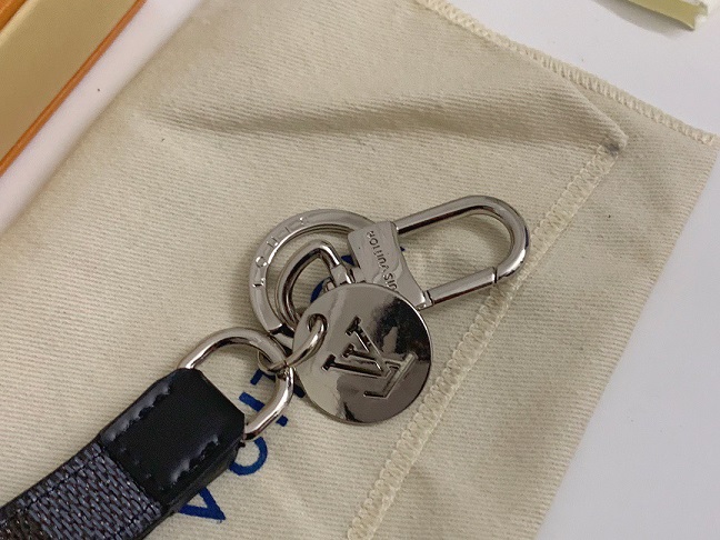 LOUIV Key Chain
