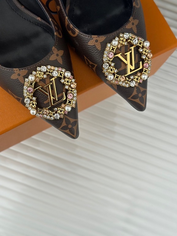 LOUIV Slingback