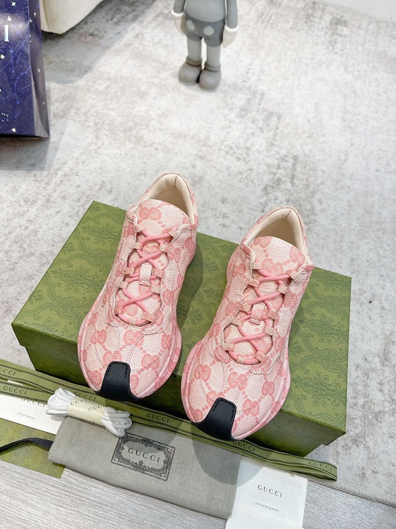 GG Sneakers